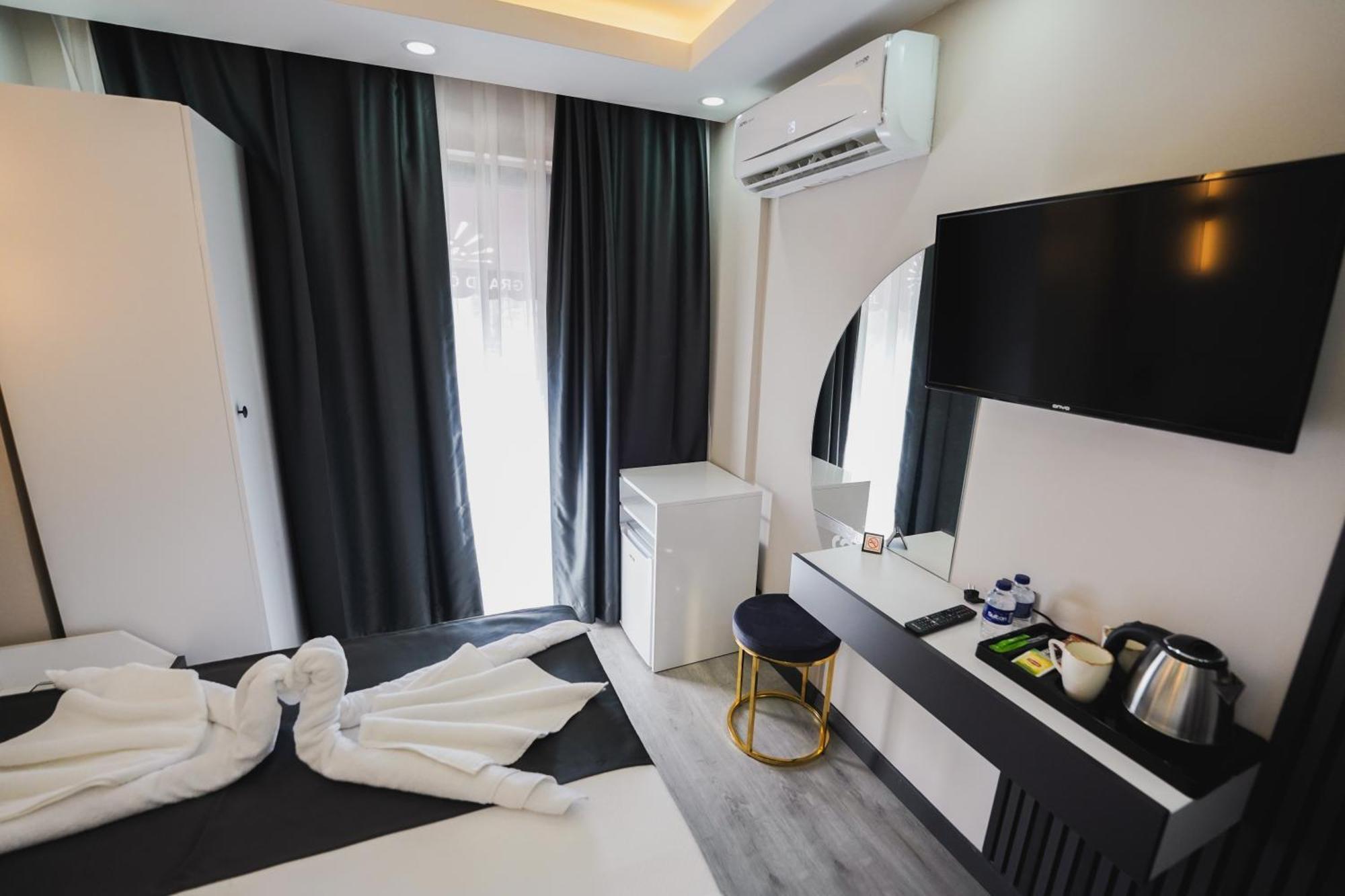 איסטמבול Grand Oezer Hotel מראה חיצוני תמונה