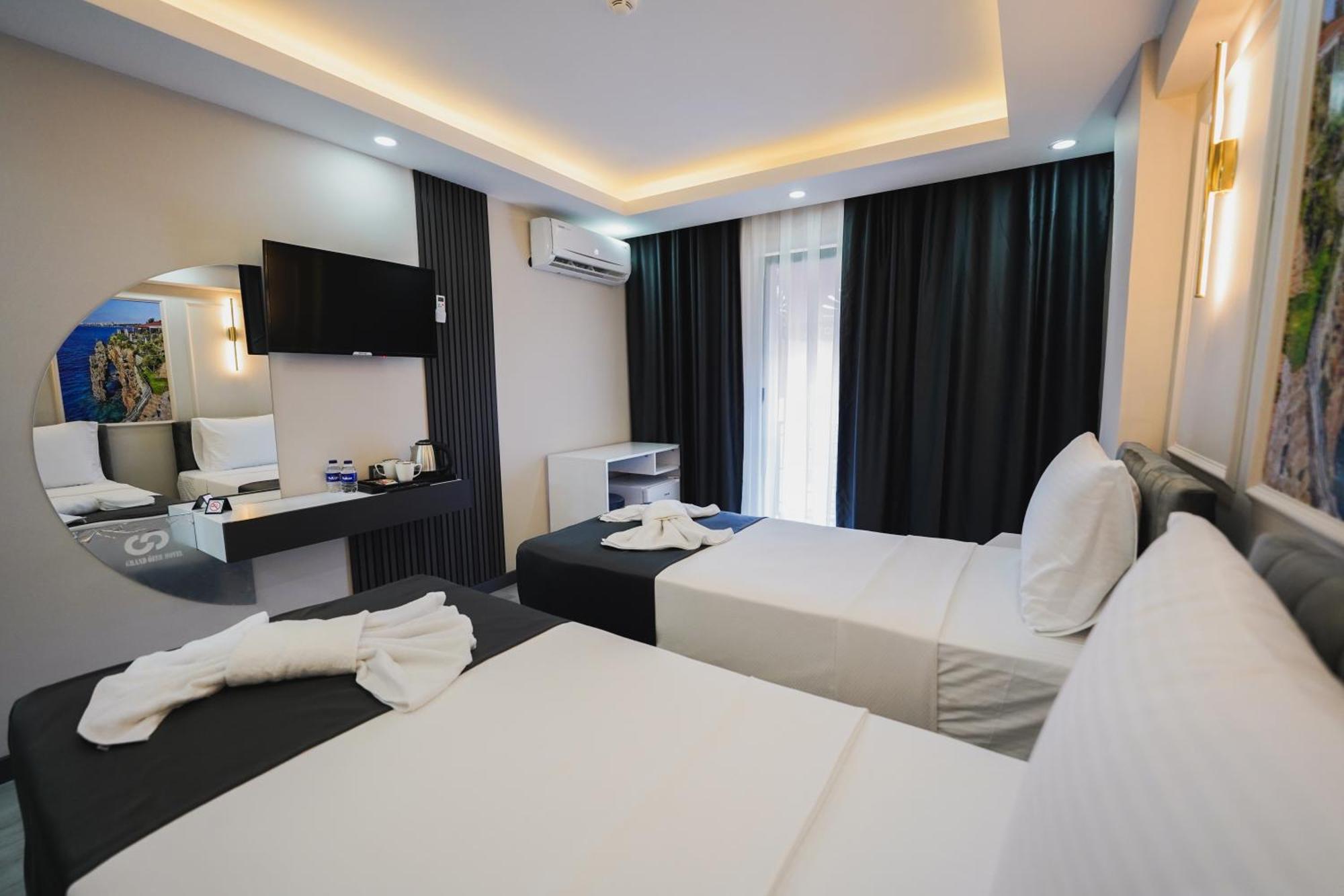 איסטמבול Grand Oezer Hotel מראה חיצוני תמונה