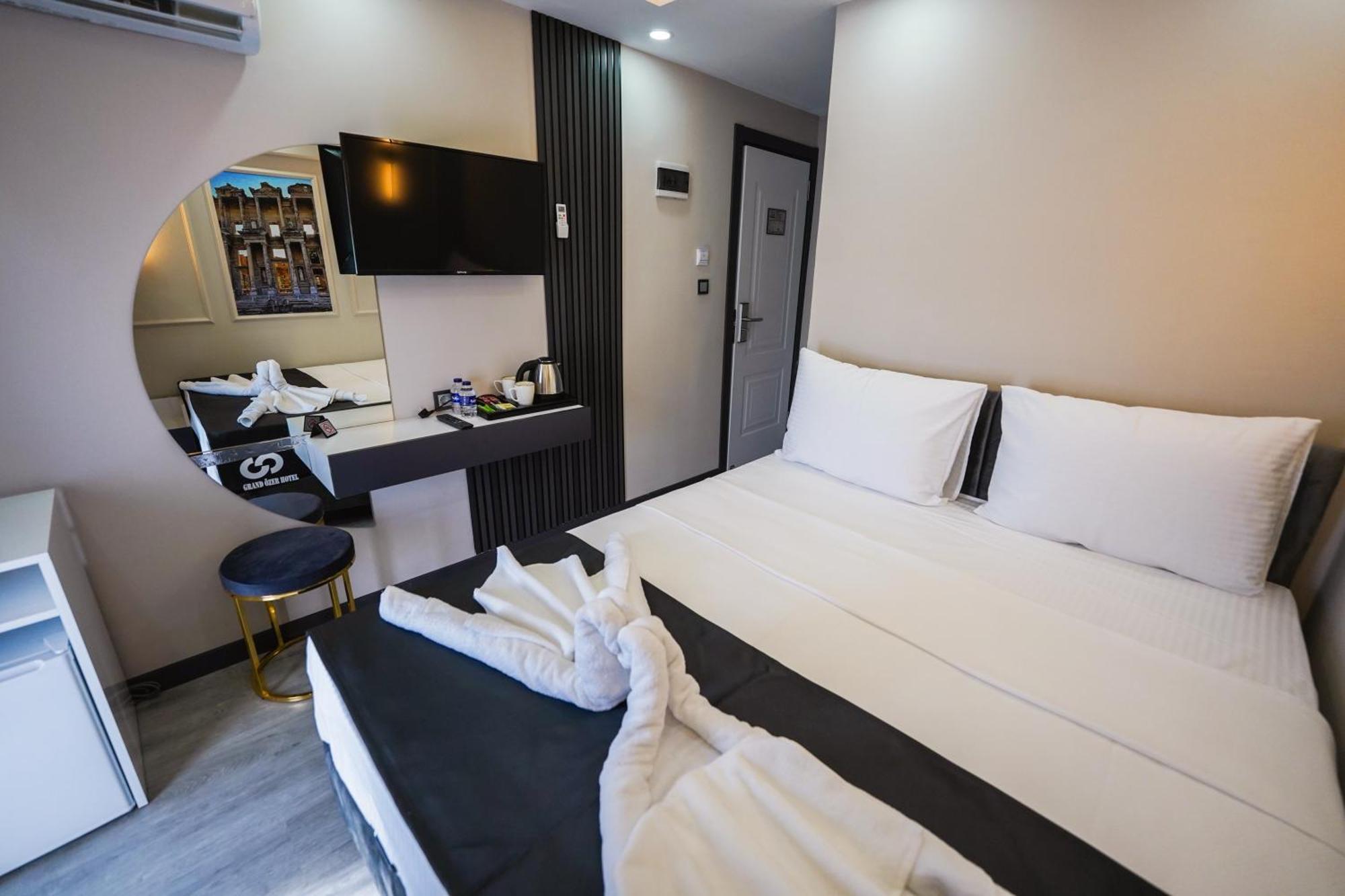 איסטמבול Grand Oezer Hotel מראה חיצוני תמונה